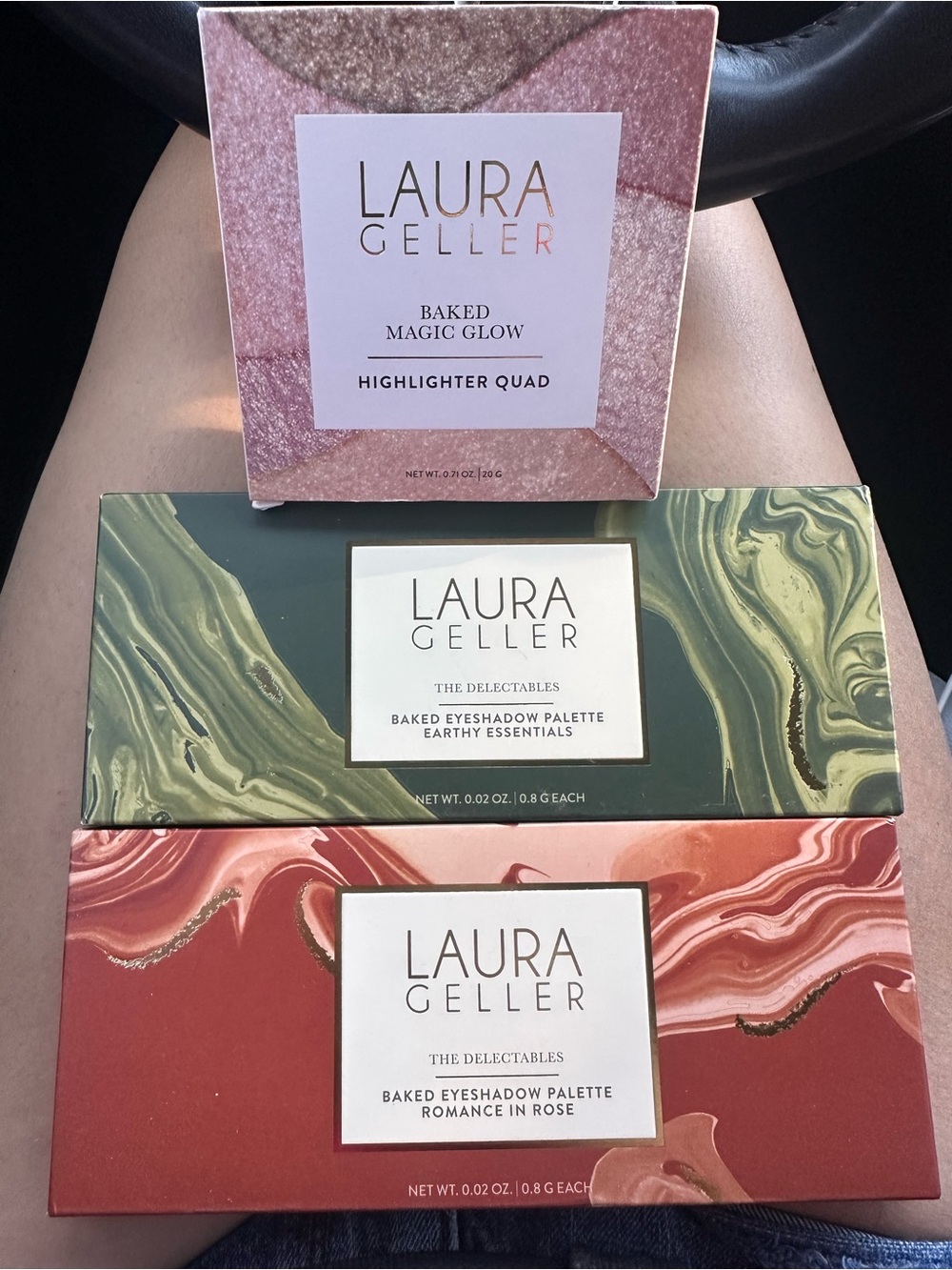 Eyeshadow palette x 2 + Highlighter Quad
